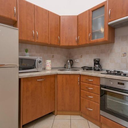 City Centre Sea View Apartment Πούλα Εξωτερικό φωτογραφία
