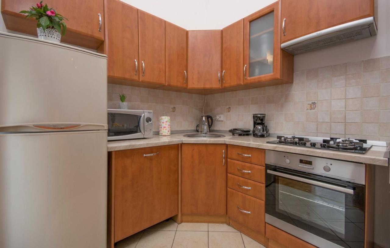 City Centre Sea View Apartment Πούλα Εξωτερικό φωτογραφία